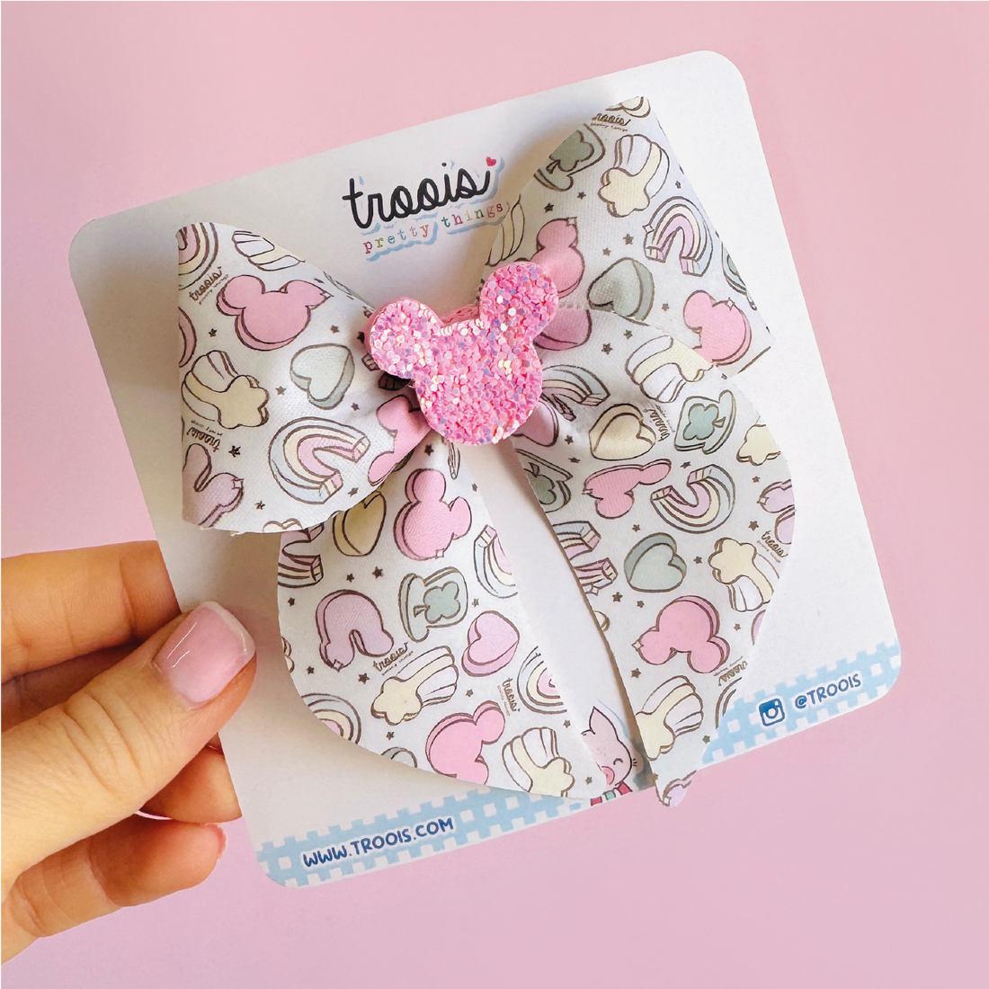 LUCKY CHARMS BOW
